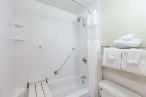 Albany Ramada Plaza Hotel
