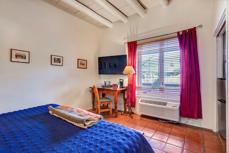 Posada Santa Fe Motel & Inn