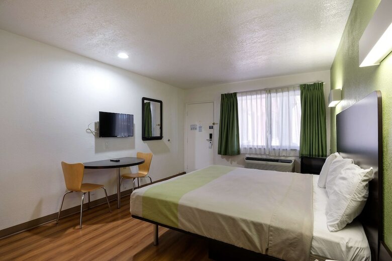 Motel 6 Santa Fe Plaza - Downtown