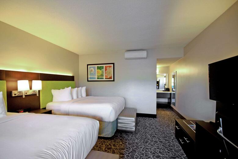Hotel Garrett's Desert Inn