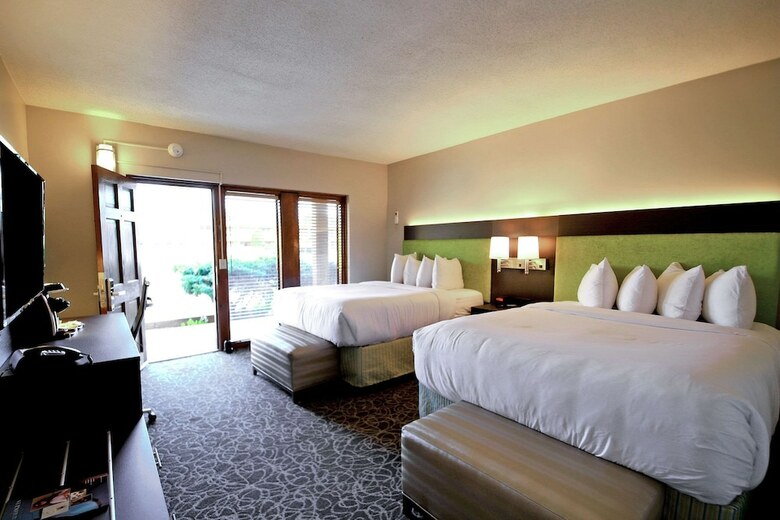 Hotel Garrett's Desert Inn