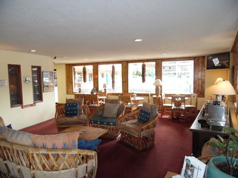 Hotel Garrett's Desert Inn
