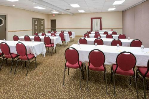 Hotel Days Inn Batavia