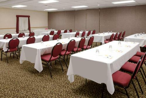 Hotel Days Inn Batavia