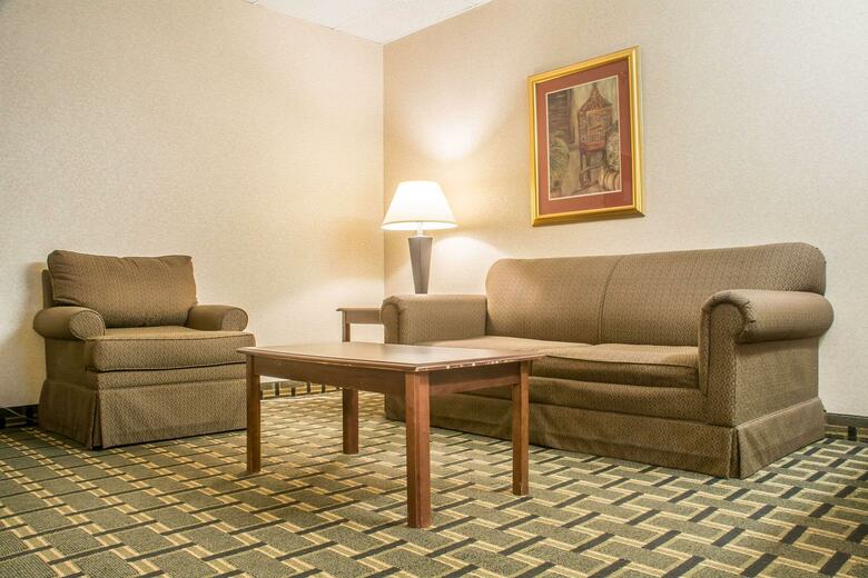 Clarion Hotel Palm Island Indoor Waterpark