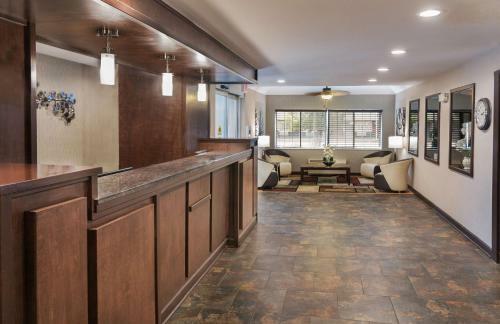 Hotel Best Western Crown Inn & Suites - Batavia