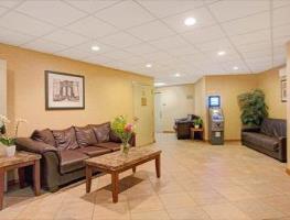 Hotel Howard Johnson Express Inn Bronx
