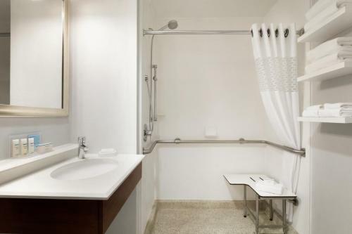 Hotel Hampton Inn Long Island-brookhaven