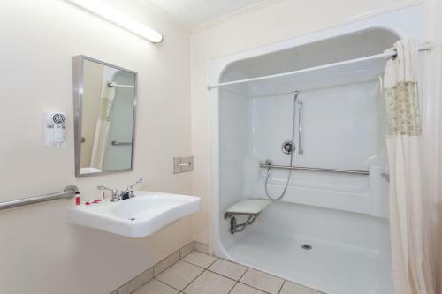 Hotel Super 8 East Syracuse