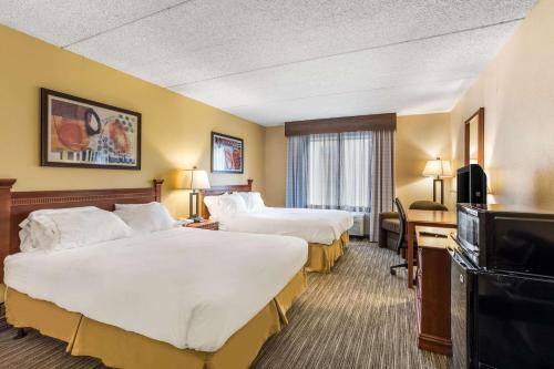 Holiday Inn Express Hotel & Suites Findley Lake