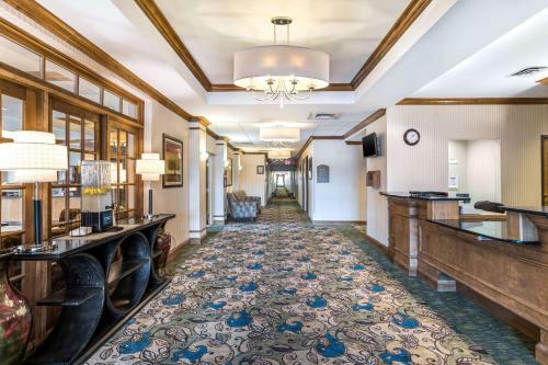 Holiday Inn Express Hotel & Suites Findley Lake