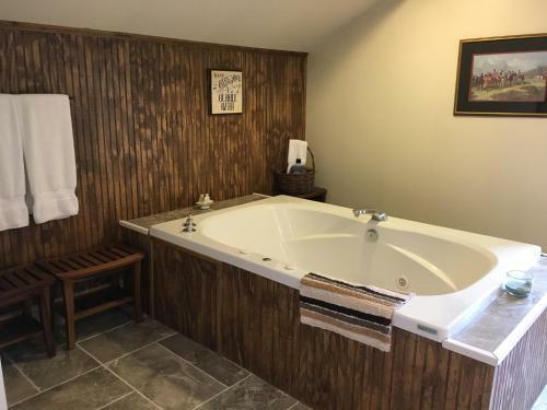 Bed & Breakfast Oak Valley Inn And Suites