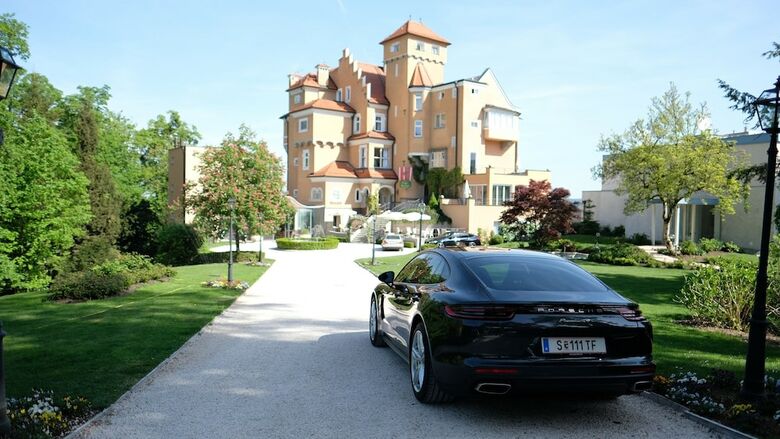 Hotel Schloss Monchstein