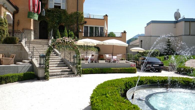 Hotel Schloss Monchstein