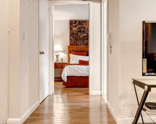 Luxury Apartments A Short Walk From Times Square
