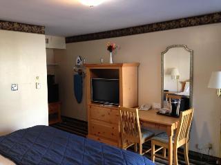 Towpath Motel