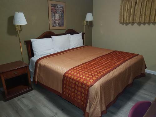 Happy Journey Motel