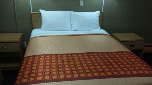 Happy Journey Motel
