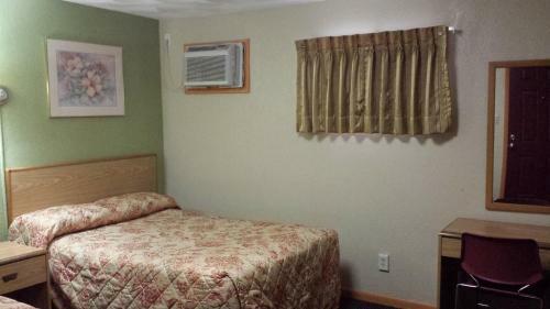 Happy Journey Motel