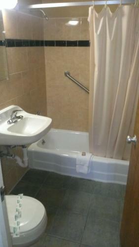 Motel Scottish Inn Utica