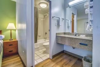 Motel 6 Buffalo Airport