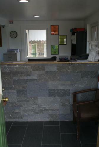 Whispering Pines Motel - Asheville