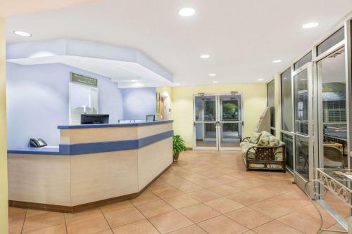 Hotel Microtel Inn & Suites By Wyndham Carolina Beach