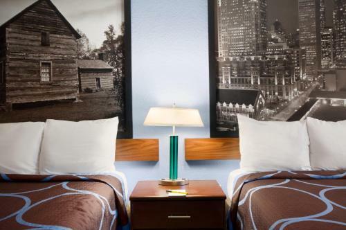 Motel Super 8 Speedway/university