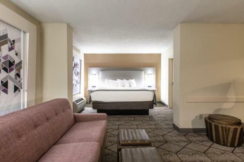 Hotel Wingate By Wyndham Concord Mills