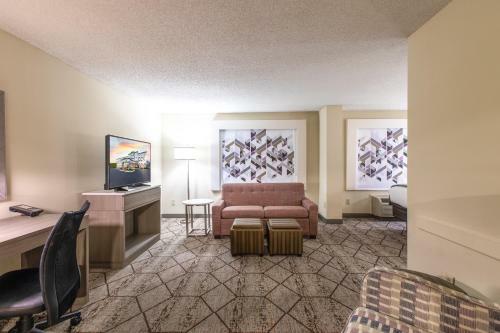 Hotel Wingate By Wyndham Concord Mills