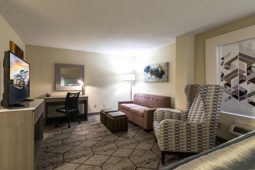 Hotel Wingate By Wyndham Concord Mills