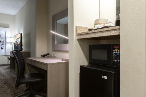 Hotel Wingate By Wyndham Concord Mills