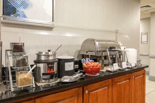 Hotel Wingate By Wyndham Concord Mills