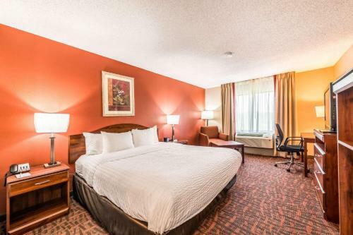 Hotel Clarion Inn Cornelius
