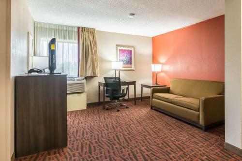 Hotel Clarion Inn Cornelius