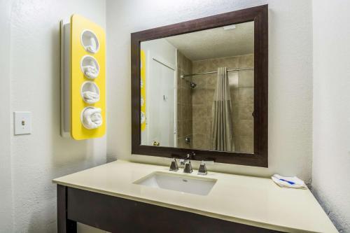 Motel 6 Charlotte Nc