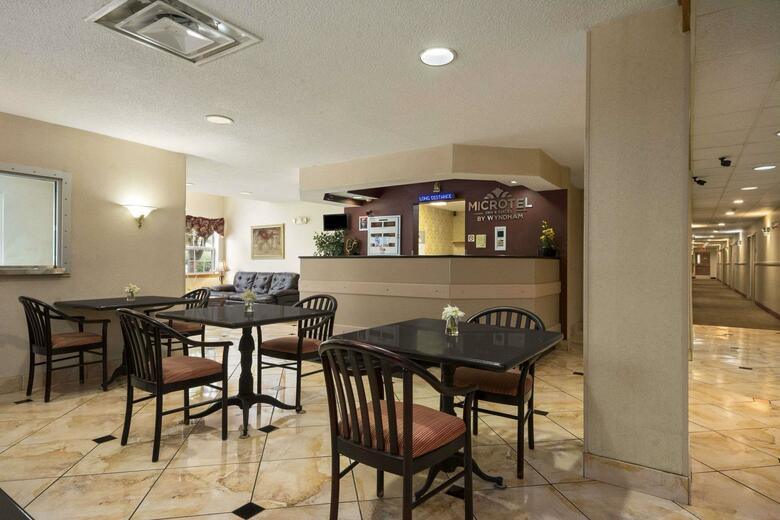 Hotel Microtel Inn By Wyndham Charlotte Airport