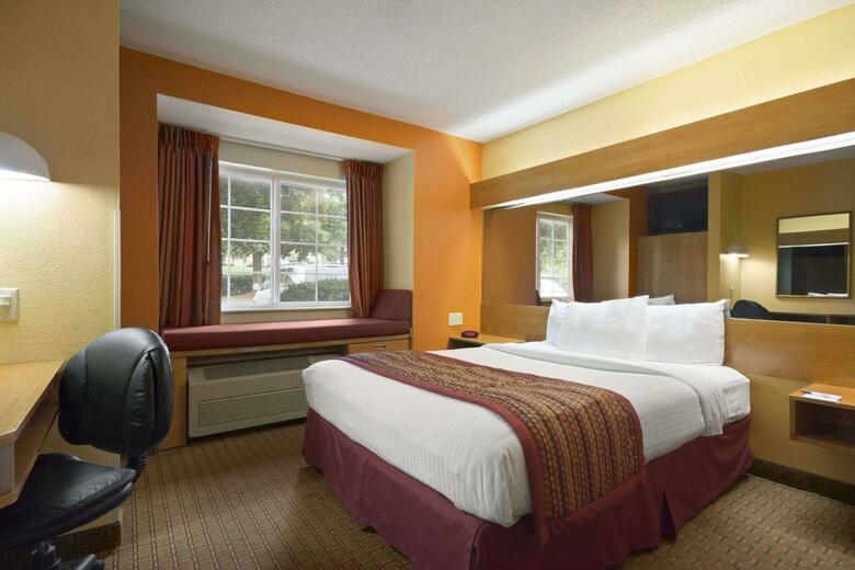 Hotel Microtel Inn By Wyndham Charlotte Airport