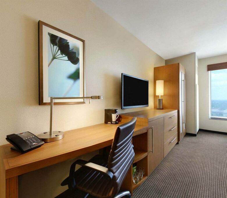 Hotel Hyatt Place Charlotte Downtown