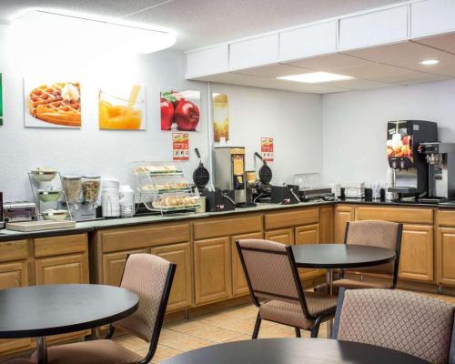 Hotel Quality Inn & Suites Fayetteville