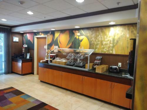Hotel Fairfield Inn & Suites Greensboro Wendover