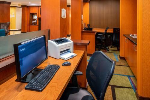 Hotel Fairfield Inn & Suites Greensboro Wendover