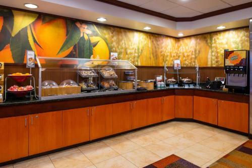 Hotel Fairfield Inn & Suites Greensboro Wendover