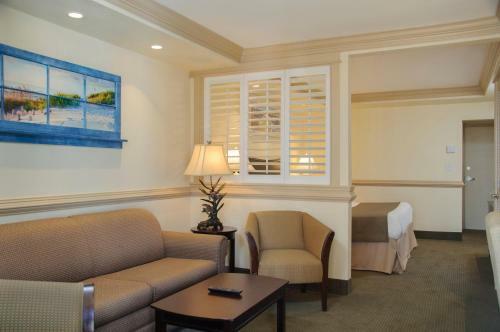 Hotel Shutters On The Banks