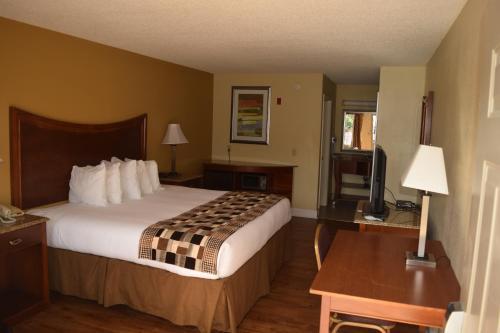 Motel Atkinson Inn & Suites