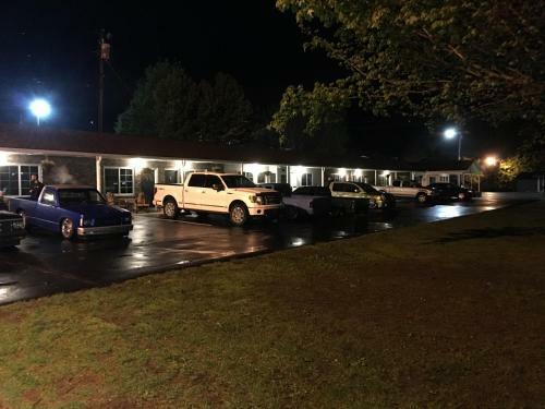 Motel Cardinal Inn