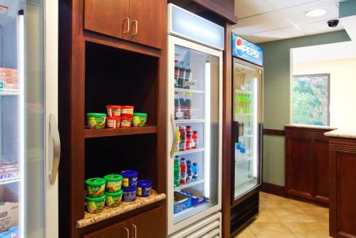 Hotel Holiday Inn Express Raleigh-durham Airport