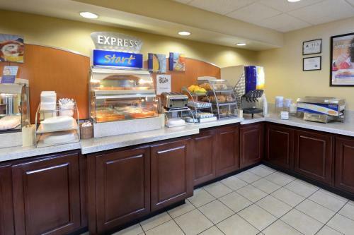 Hotel Holiday Inn Express Raleigh-durham Airport