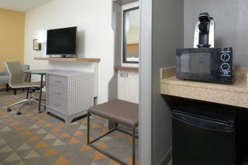 Hotel Holiday Inn Raleigh Durham Airport