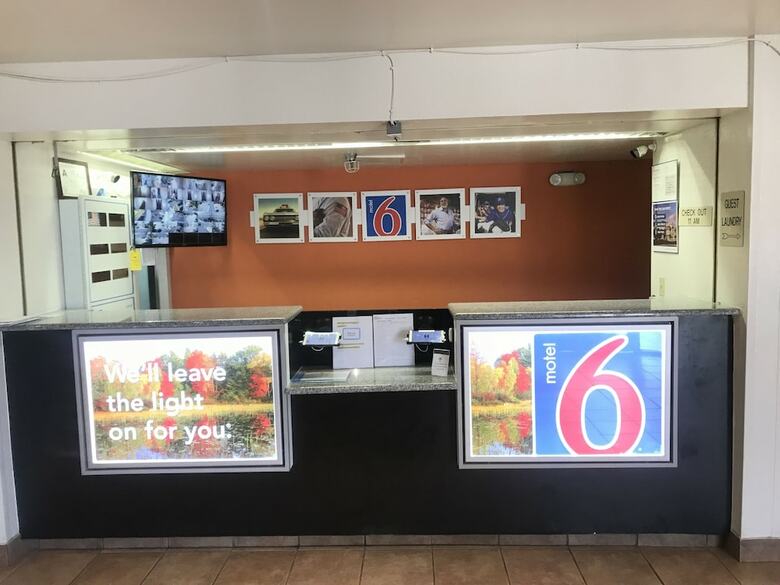 Hotel Motel 6 Raleigh - North